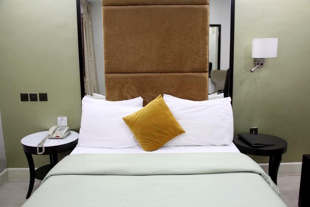 BW Starfire Hotel Ikeja Eksteriør bilde
