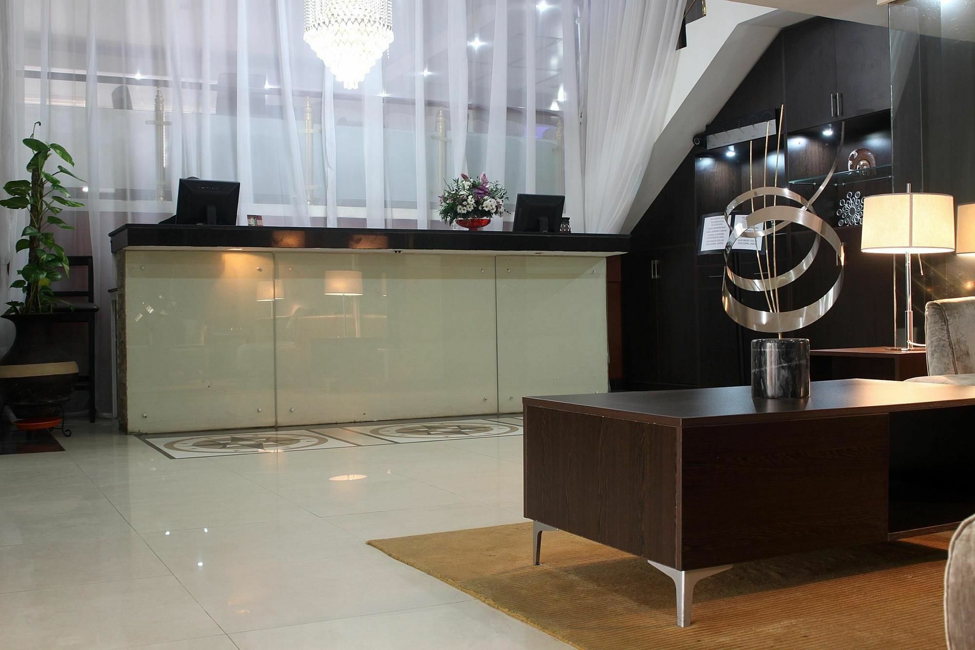 BW Starfire Hotel Ikeja Eksteriør bilde